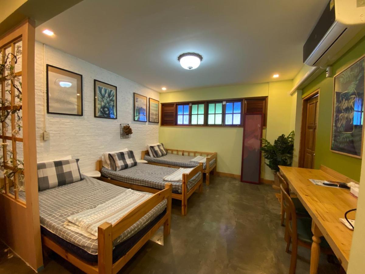 T-House Bkk 2Floors Near Bts With Swimming Pool And Free Wifi Hotel Bangkok Exterior photo